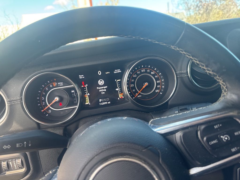 Thumbnail: 2019 Jeep Wrangler - 4