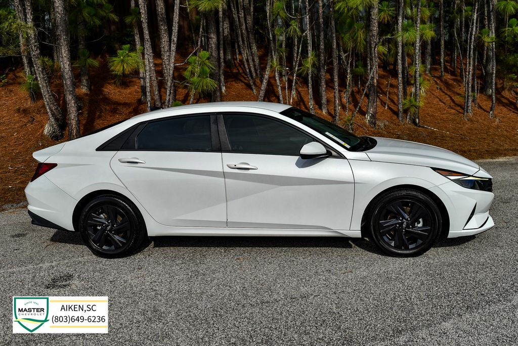 Used 2022 Hyundai Elantra Sedan