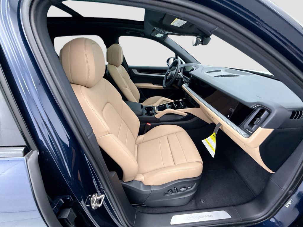 Thumbnail: 2026 Porsche Cayenne - 21