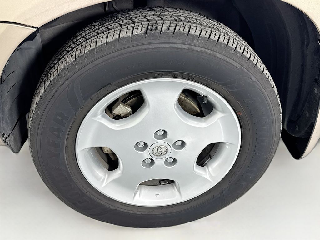 Used Car 2004 Toyota Highlander  V6 For Sale Under $10,000 In Austin, Texas