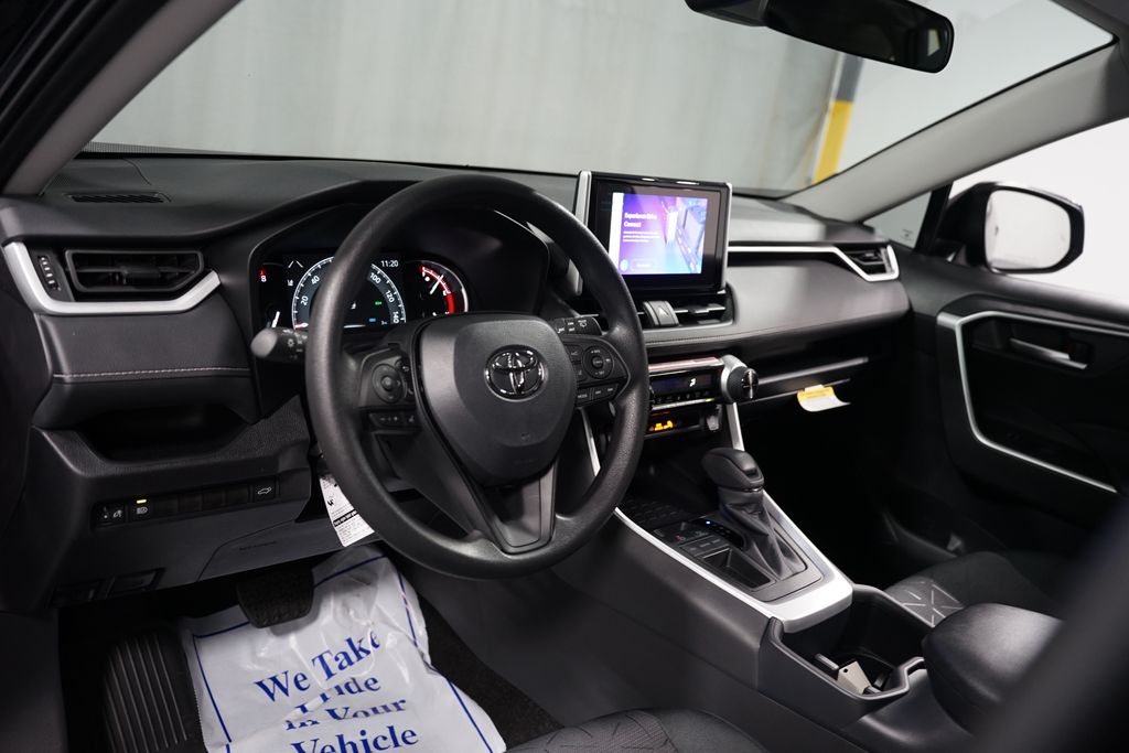 Thumbnail: 2025 Toyota RAV4 - 11