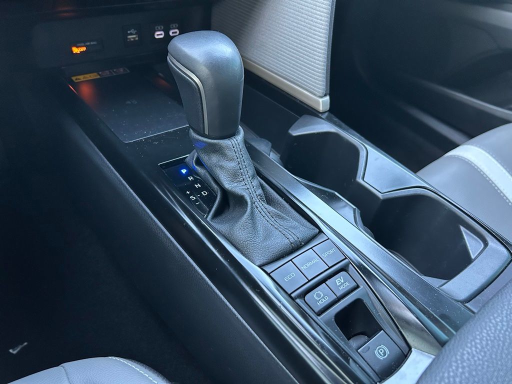 Thumbnail: 2025 Toyota Camry - 27