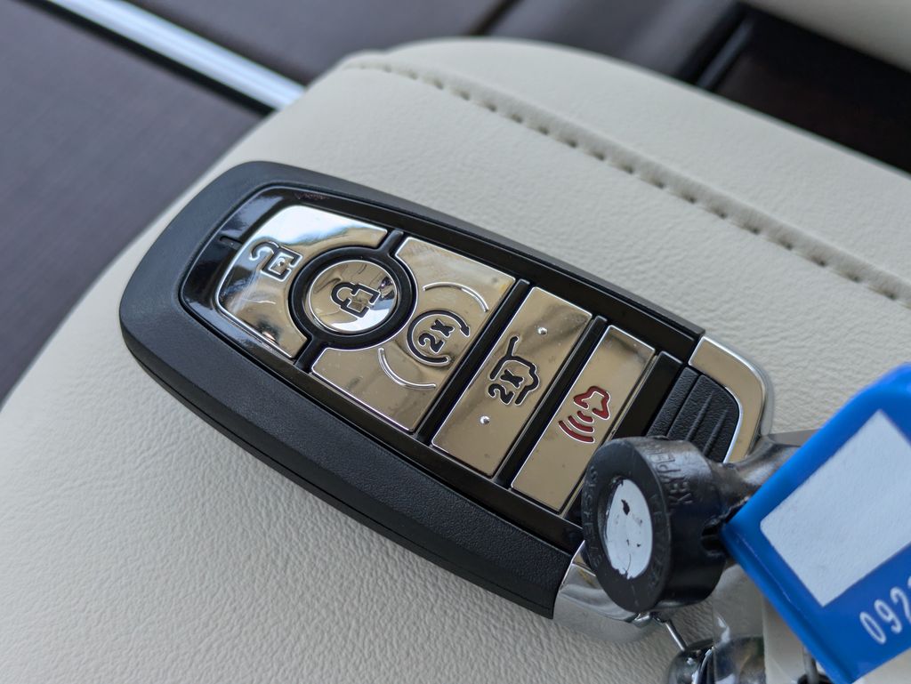 2027 Lincoln Navigator Reserve L
