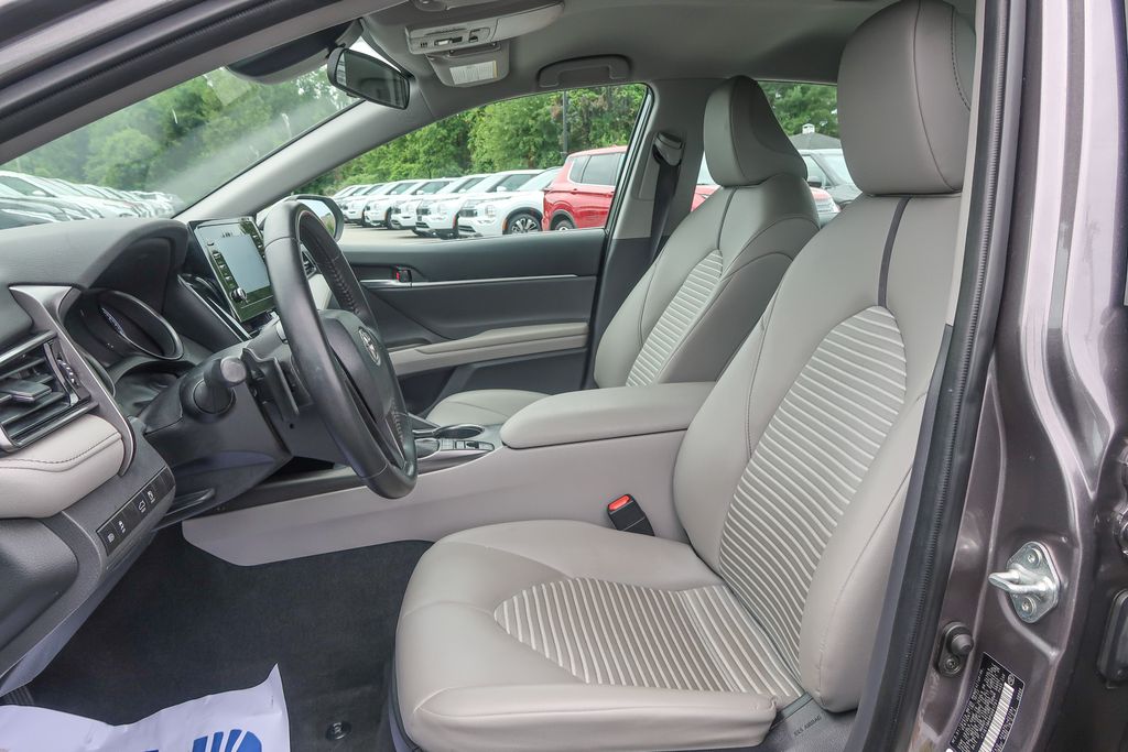 2023 Toyota Camry SE AWD