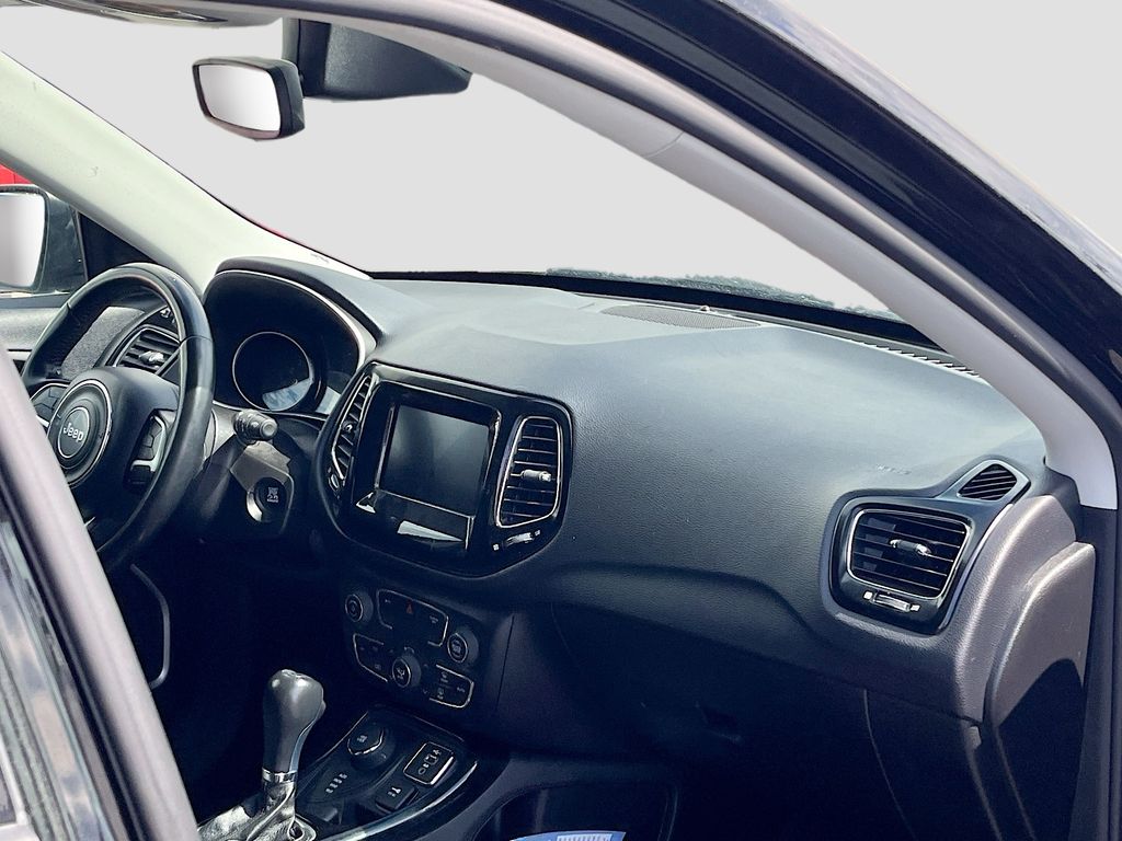 Used 2020 Black Jeep Latitude image 26