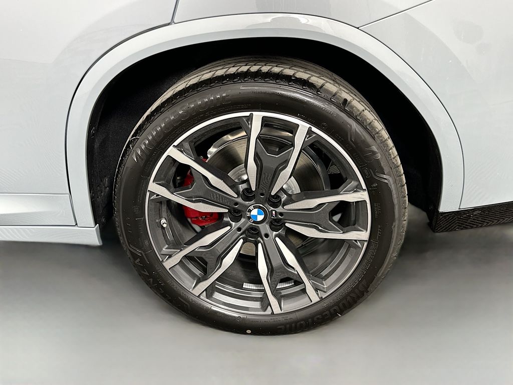 Thumbnail: 2025 BMW X4 - 23