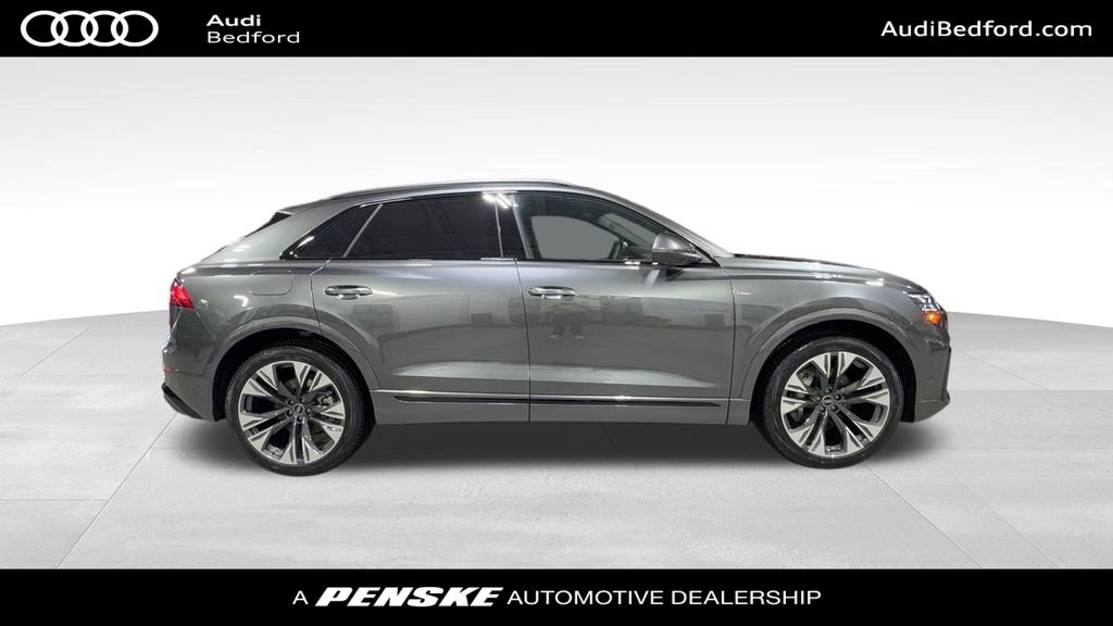 2025 Audi Q8  7