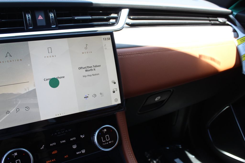 2026 Jaguar F-Pace R-Dynamic S - Photo 12