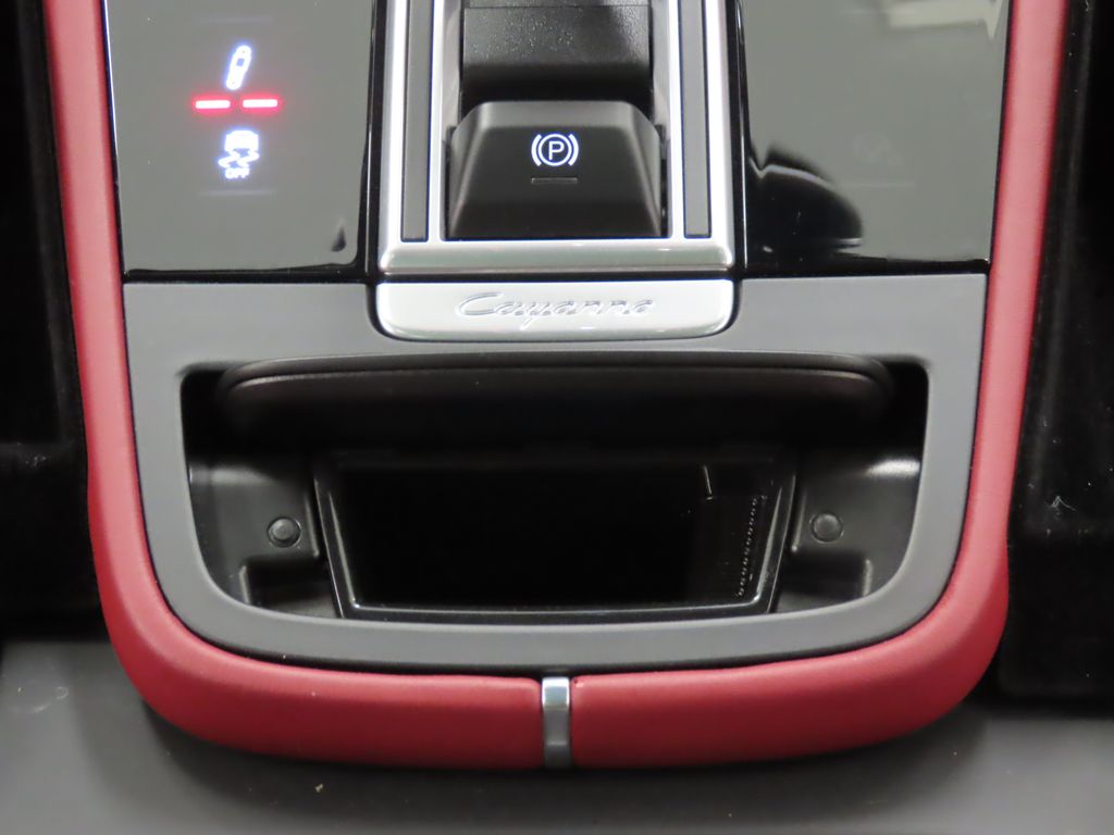 Thumbnail: 2022 Porsche  - 27