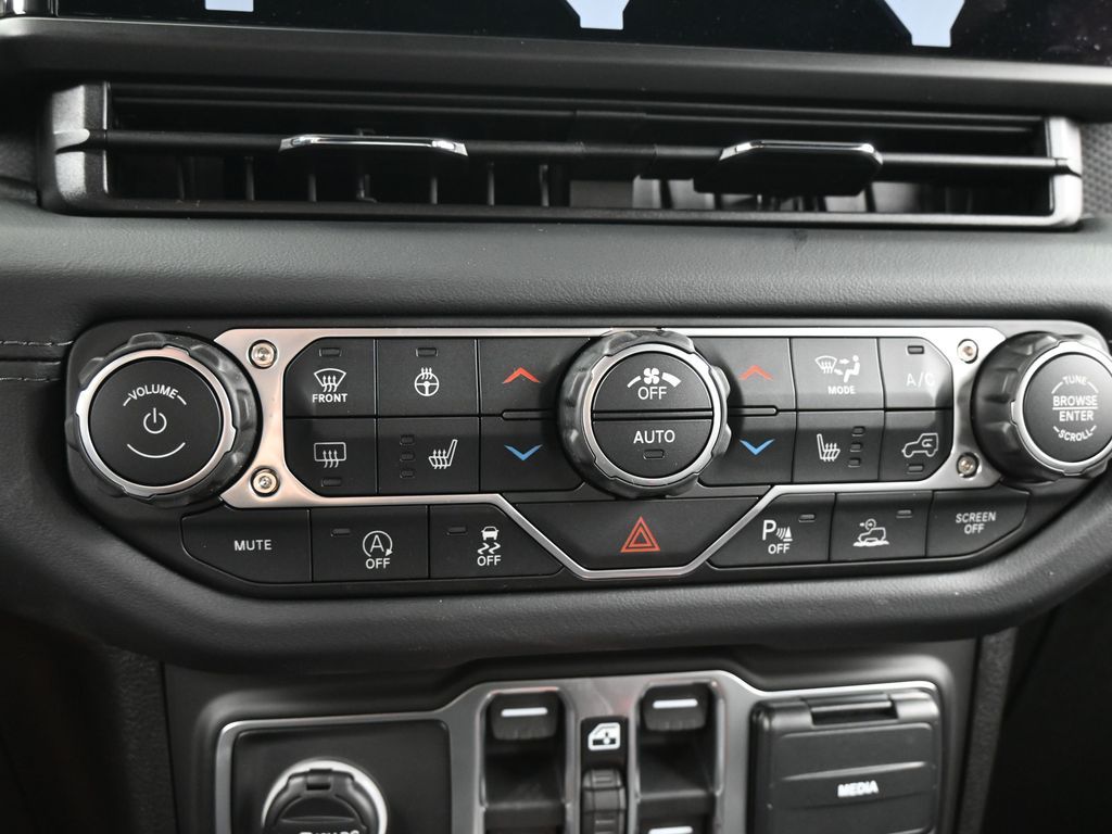 New 2026 Firecracker Red Clearcoat Jeep Rubicon X image 21