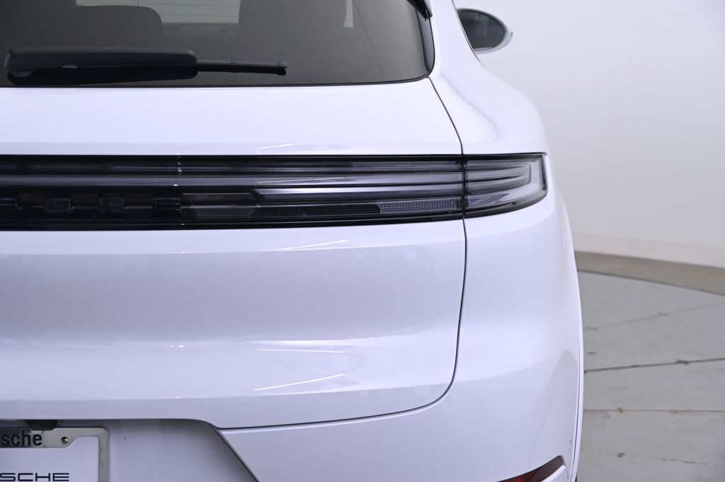 Thumbnail: 2026 Porsche Cayenne - 14