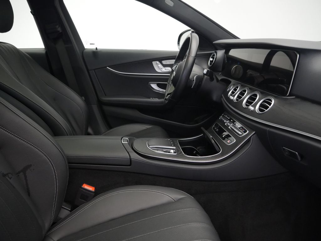 Thumbnail: 2023 Mercedes-Benz E-Class - 30