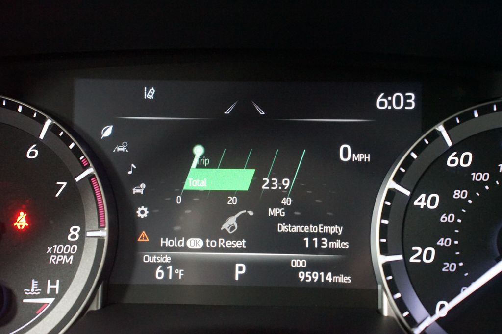 Thumbnail: 2022 Toyota Highlander - 16