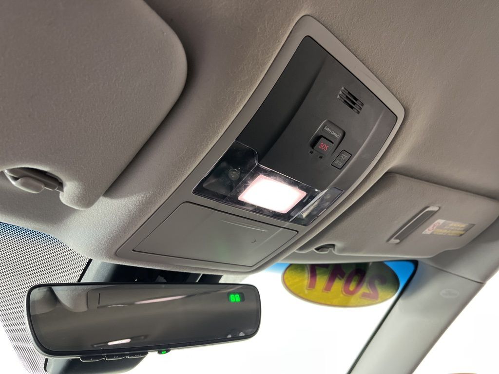 Thumbnail: 2017 Lexus RX - 24