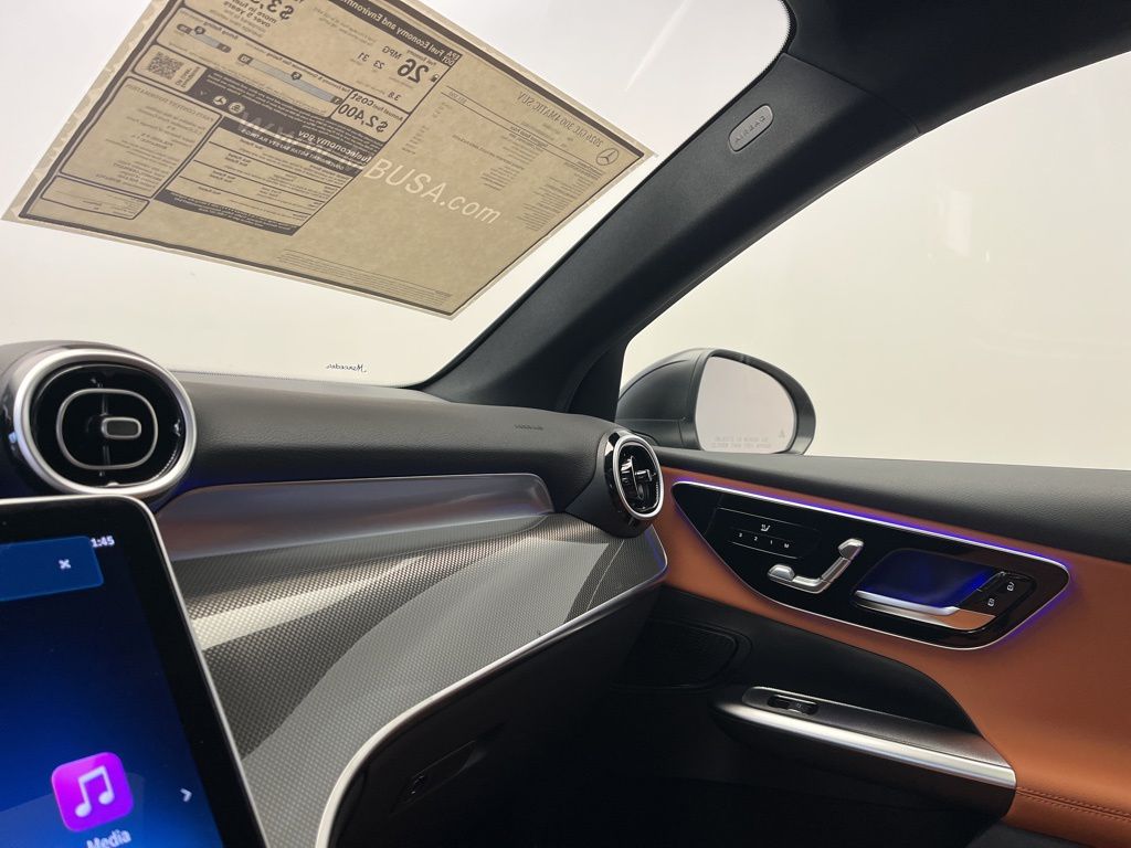 Thumbnail: 2026 Mercedes-Benz GLC - 21