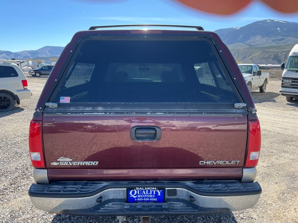 View vehicle photo 6