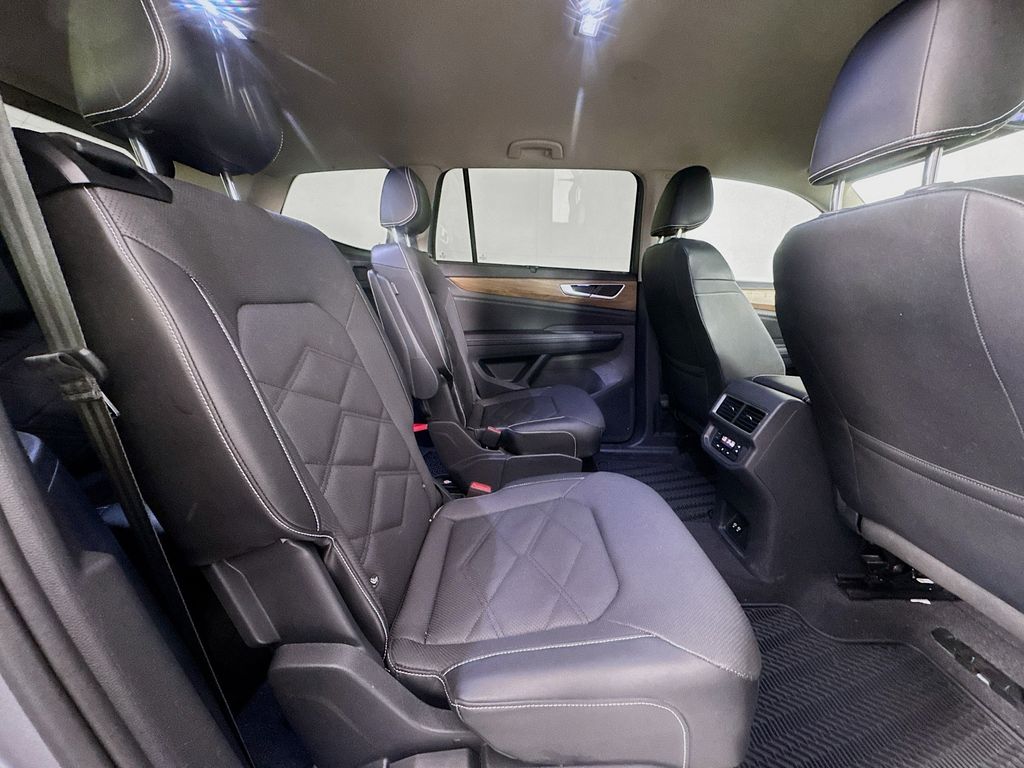 Used Car 2024 Volkswagen Atlas  2.0t Se W/technology For Sale Under $30,000 In Austin, Texas