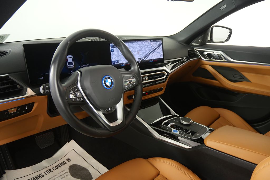 Thumbnail: 2023 BMW i4 - 9