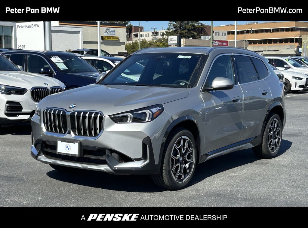 Thumbnail: 2026 BMW X1 - 1