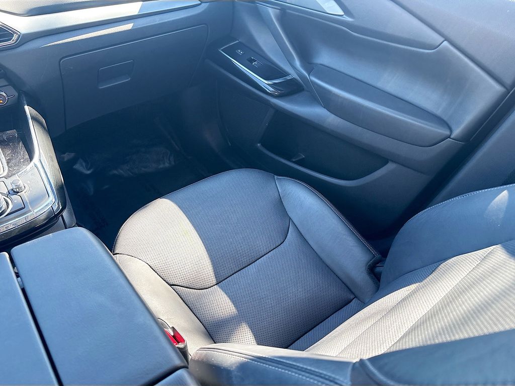 Used 2023 White Mazda Touring Plus image 24