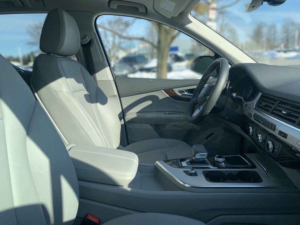 Thumbnail: 2019 Audi Q7 - 4