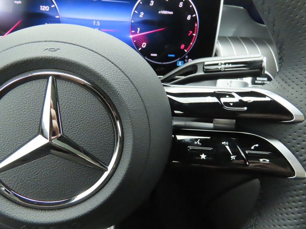 2024 Mercedes-Benz GLC 300 12