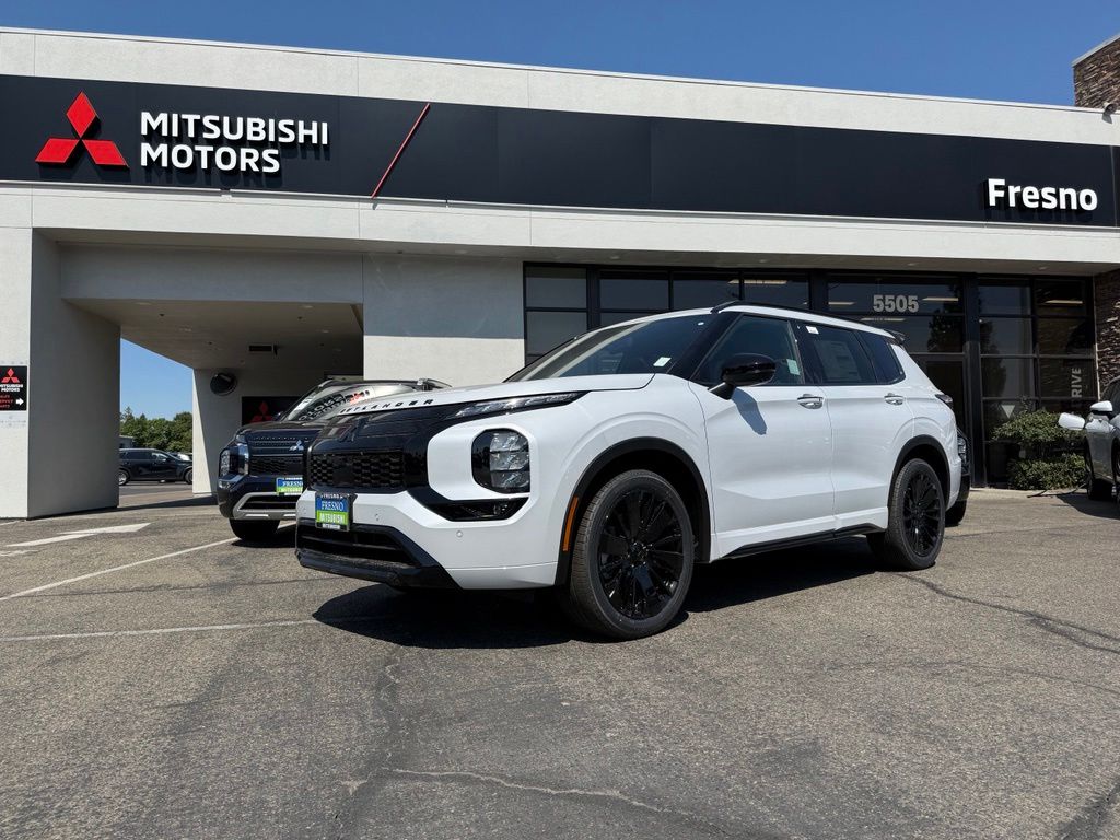 2026 Mitsubishi Outlander Black Edition