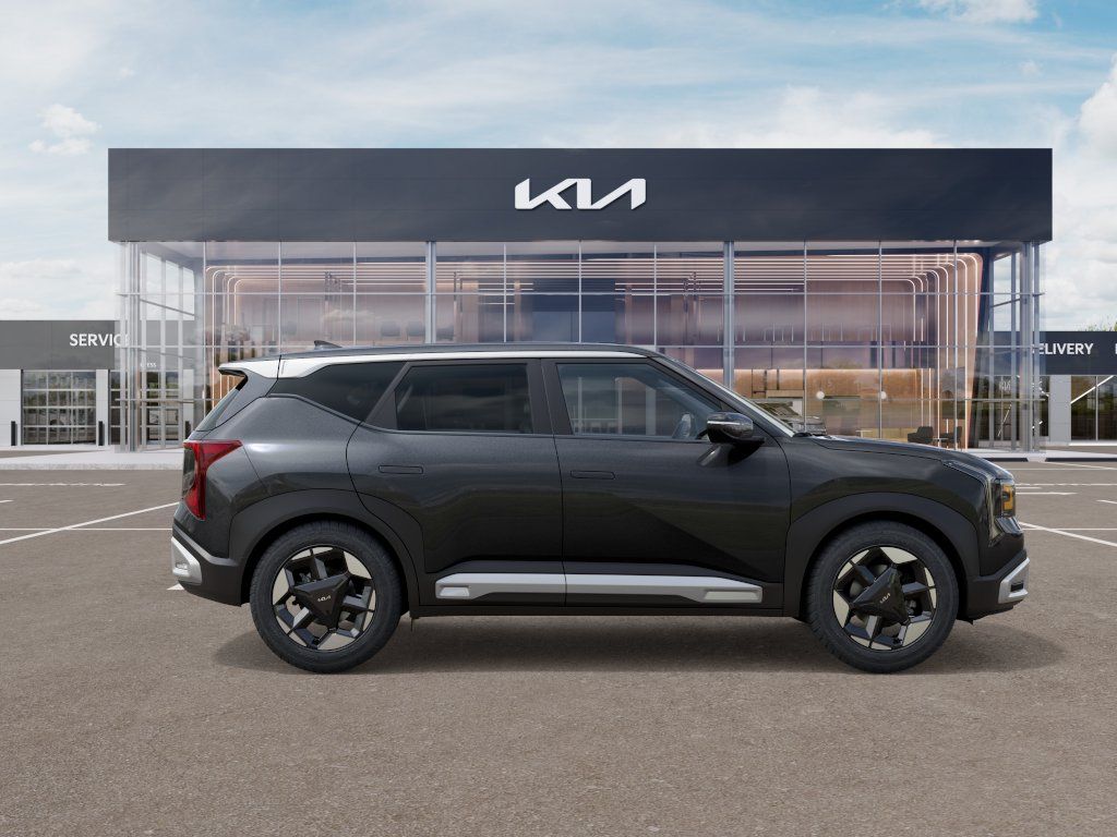 2027 Interstellar Gray Kia Seltos S AWD SUV