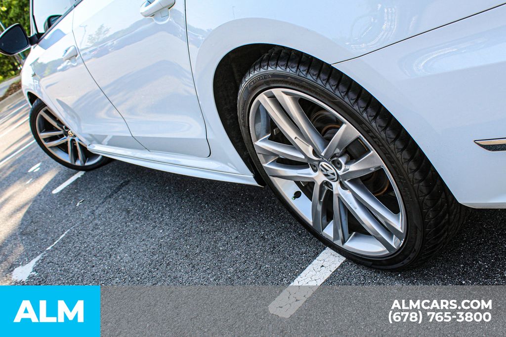 Used 2018 White Volkswagen 2.0T R-Line image 13