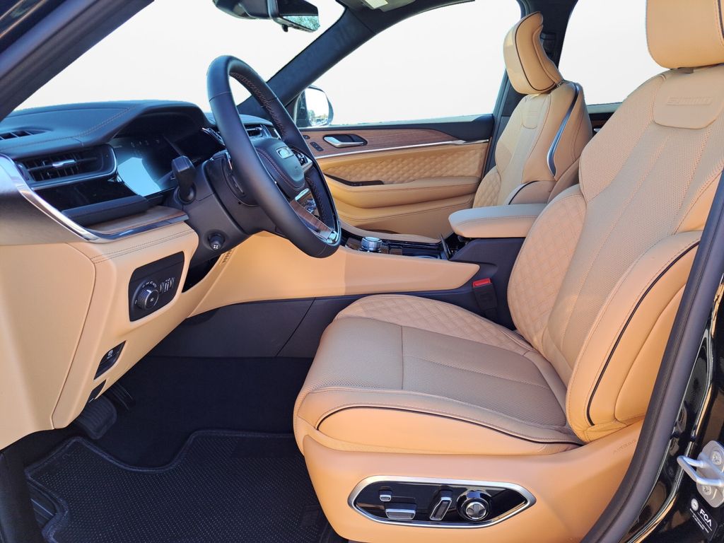 New Car 2025 Jeep Grand Cherokee  Summit For Sale Under $60,000 In Austin, Texas