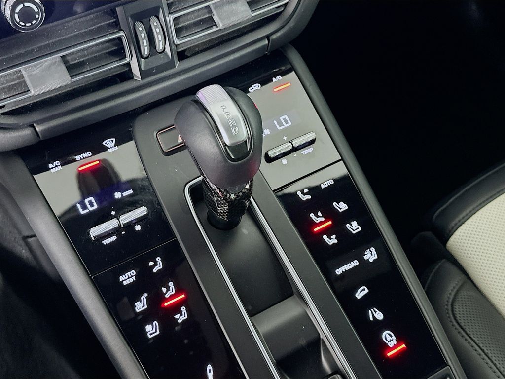 2022 Porsche Macan GTS 17