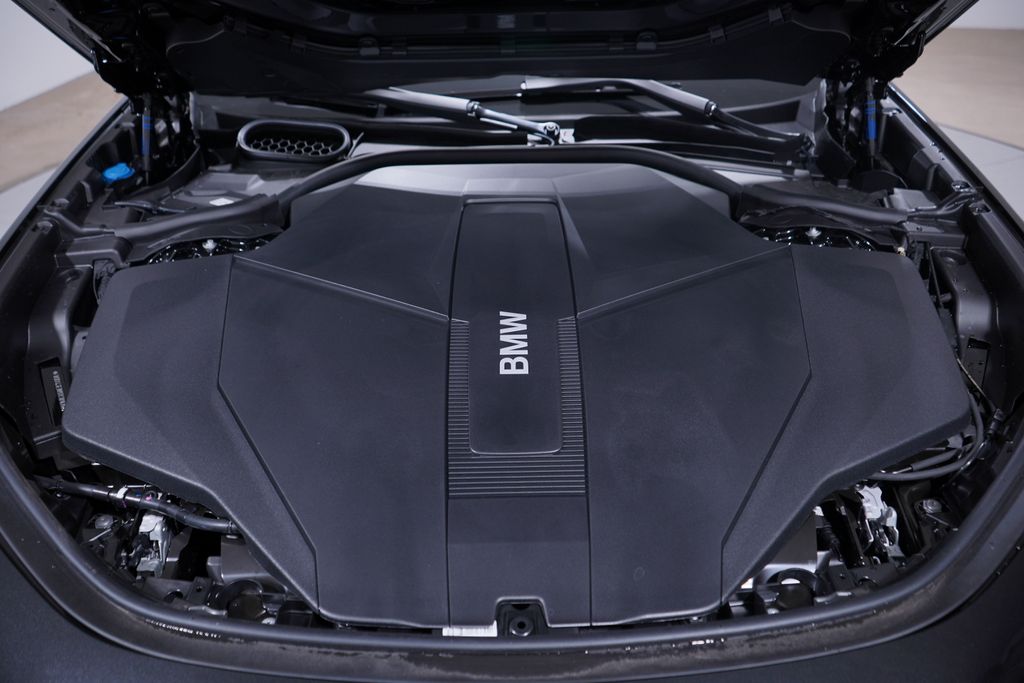 Thumbnail: 2026 BMW i7 - 19