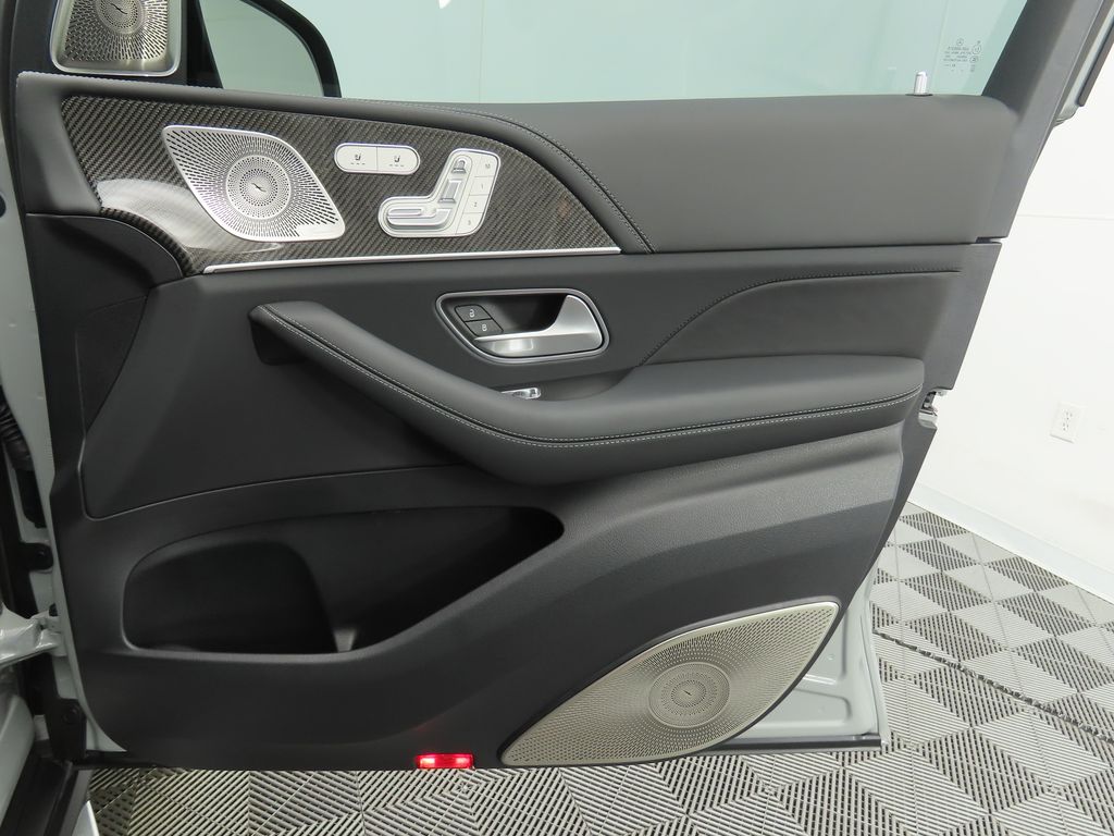 2024 Mercedes-Benz GLS 63 AMG 25