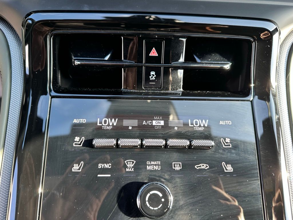 2025 Porsche Panamera  21