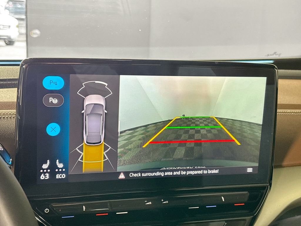 2023 Volkswagen ID.4 Pro