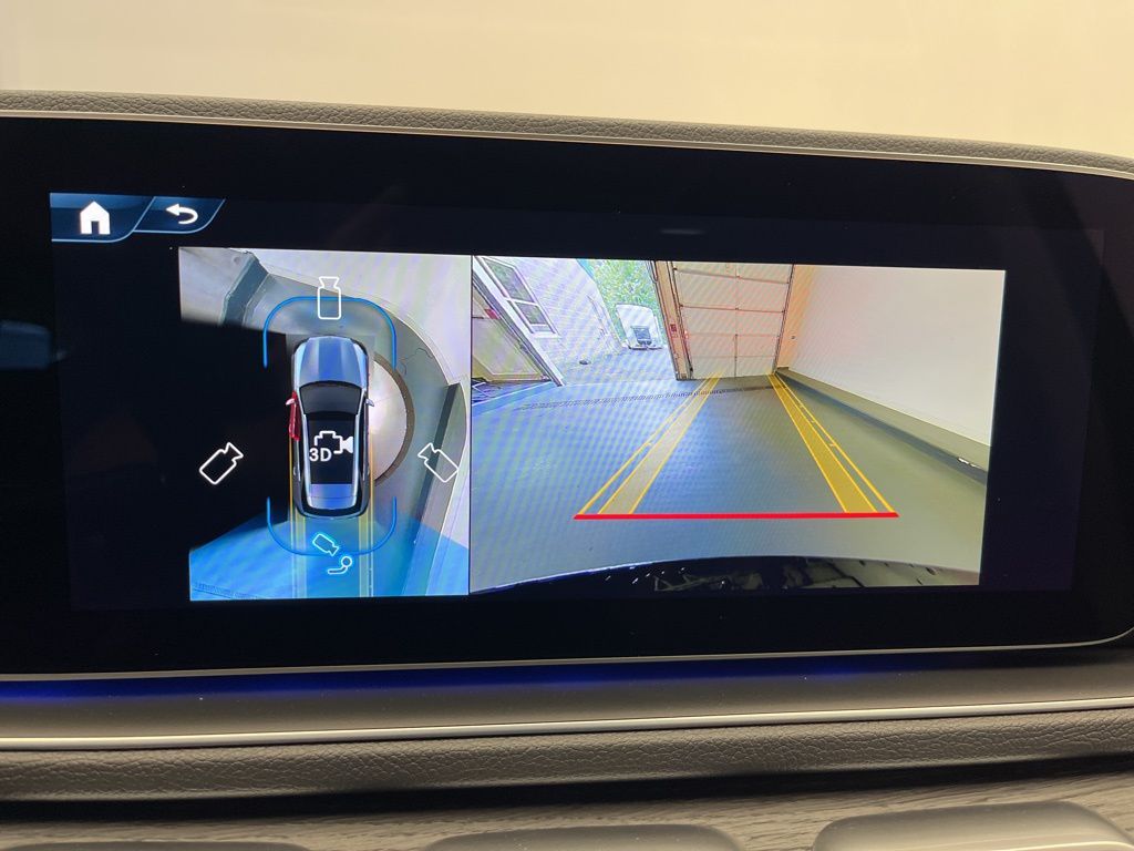 Thumbnail: 2026 Mercedes-Benz GLE - 18