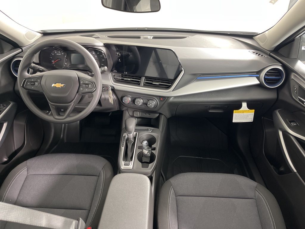 Thumbnail: 2026 Chevrolet Trax - 15