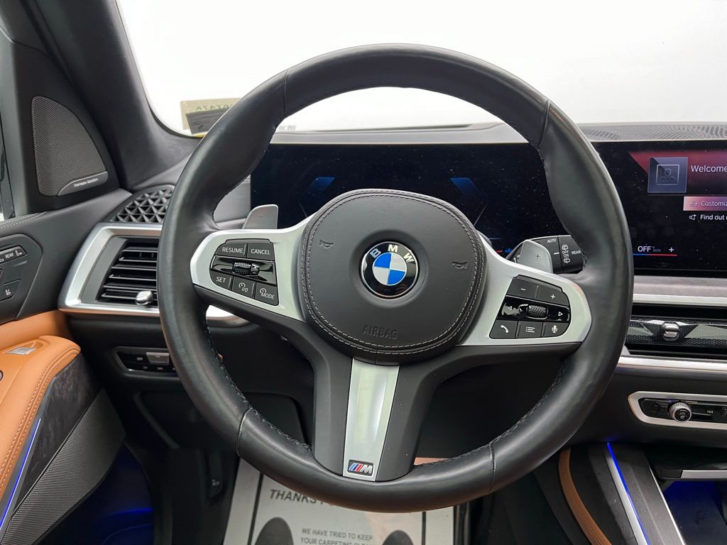 Thumbnail: 2023 BMW X7 - 17