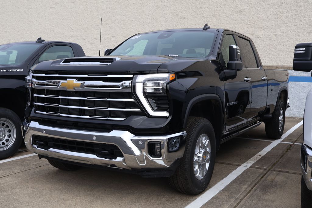2026 Chevrolet Silverado 2500HD LTZ Crew Cab 4WD