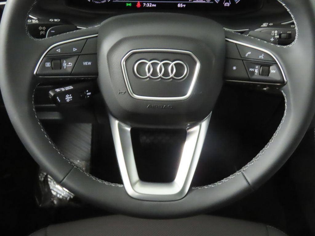 Thumbnail: 2026 Audi Q7 - 14