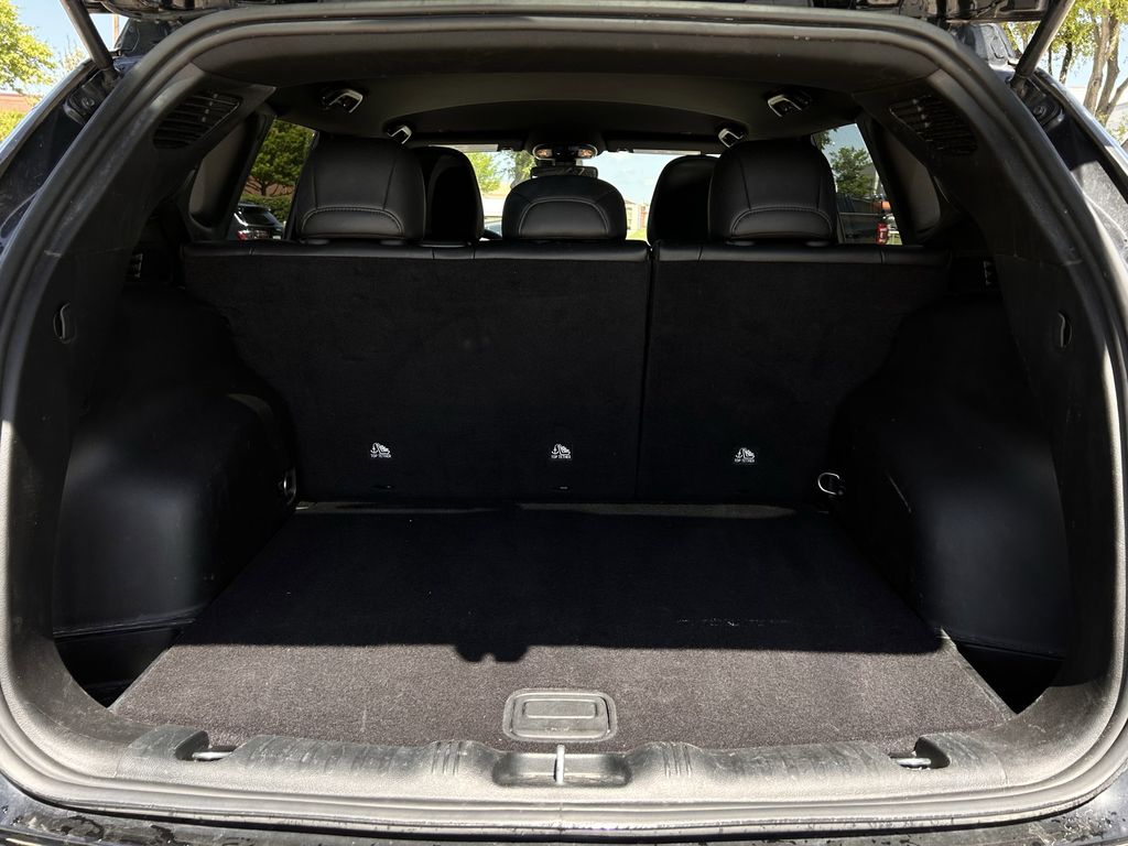 car-gallery-32
