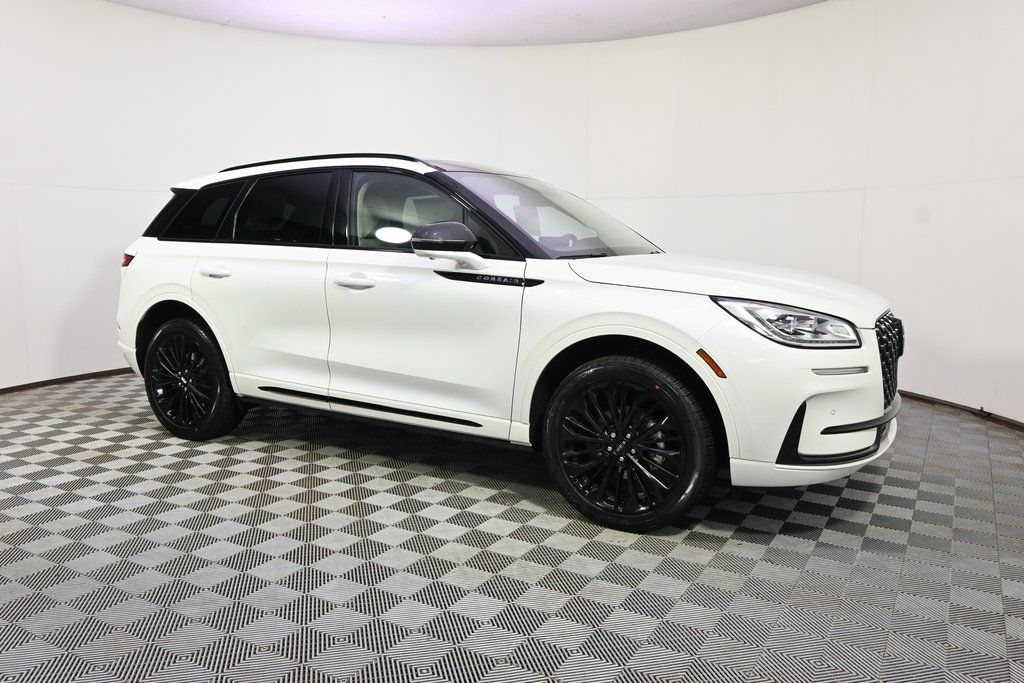 New 2026 White Lincoln Reserve image 7