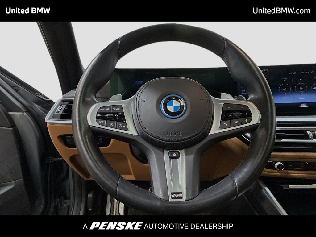 Thumbnail: 2023 BMW 3 Series - 6