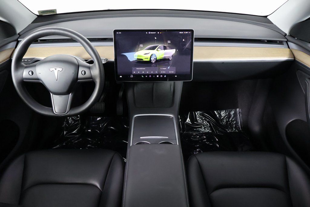 Thumbnail: 2023 Tesla Model Y - 8