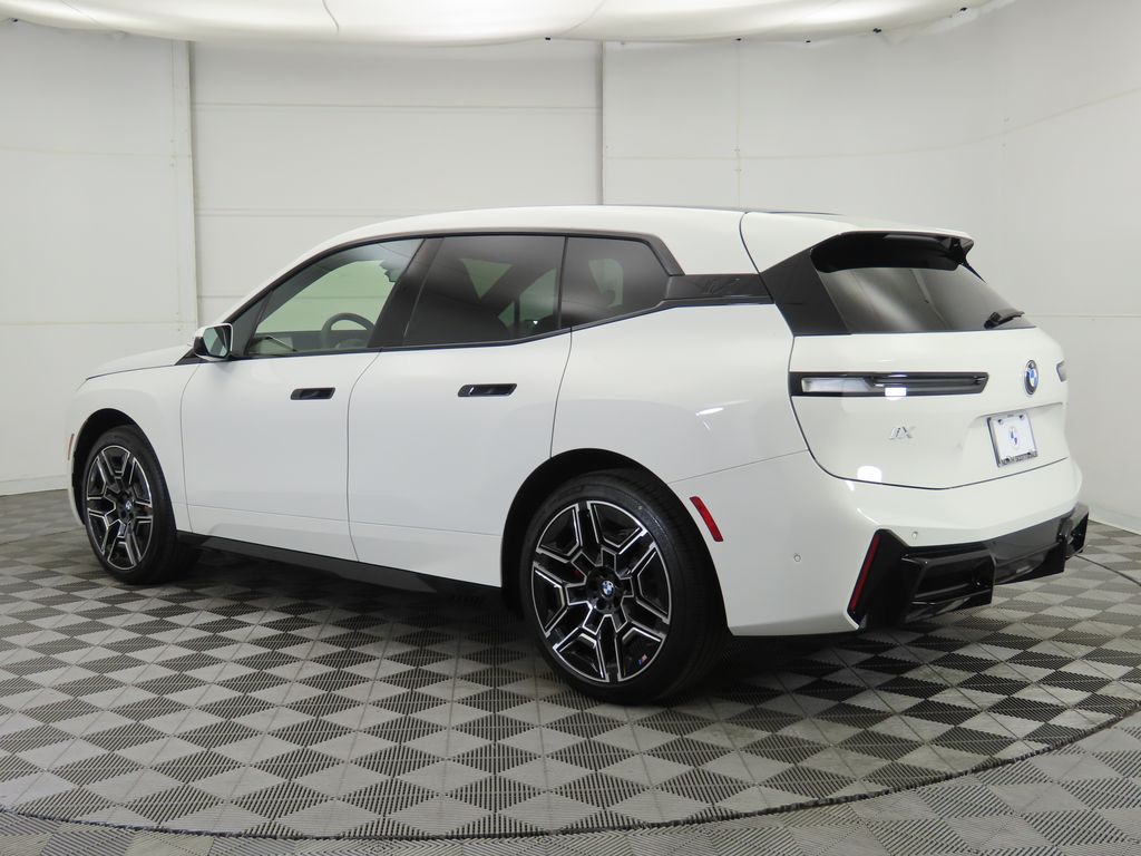 Thumbnail: 2026 BMW iX - 7