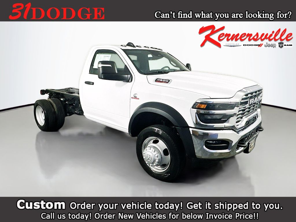 Bright White Clearcoat 2025 RAM 4500 Chassis Pickup Truck Automatic