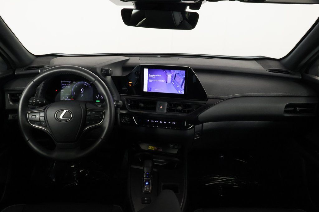 Thumbnail: 2025 Lexus UX - 8