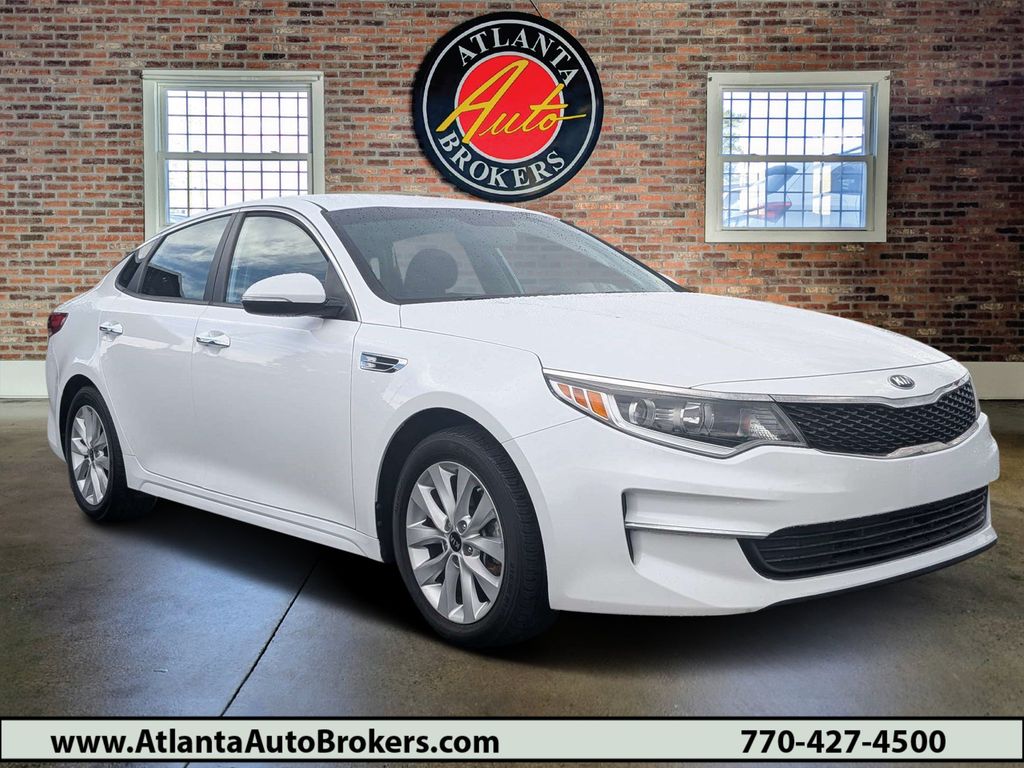 Snow White Pearl 2018 Kia Optima Sedan Front-Wheel Drive 6-Speed Automatic