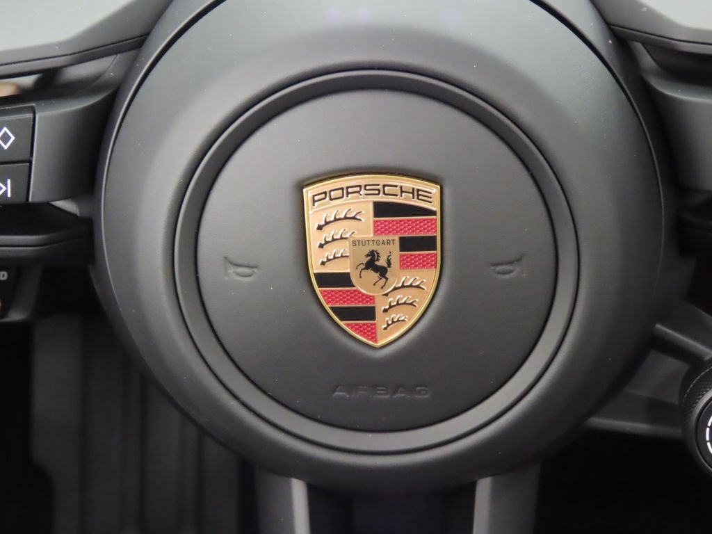 Thumbnail: 2026 Porsche Macan - 22