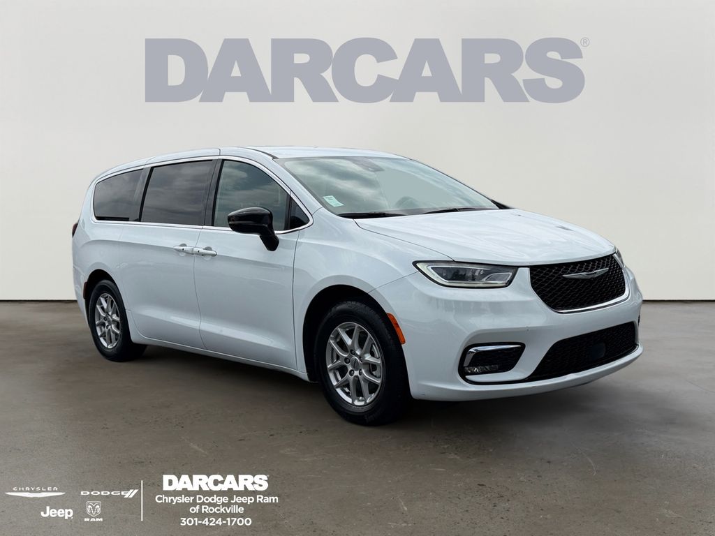 Bright White Clearcoat 2025 Chrysler Pacifica Minivan Front-Wheel Drive 9-Speed Automatic
